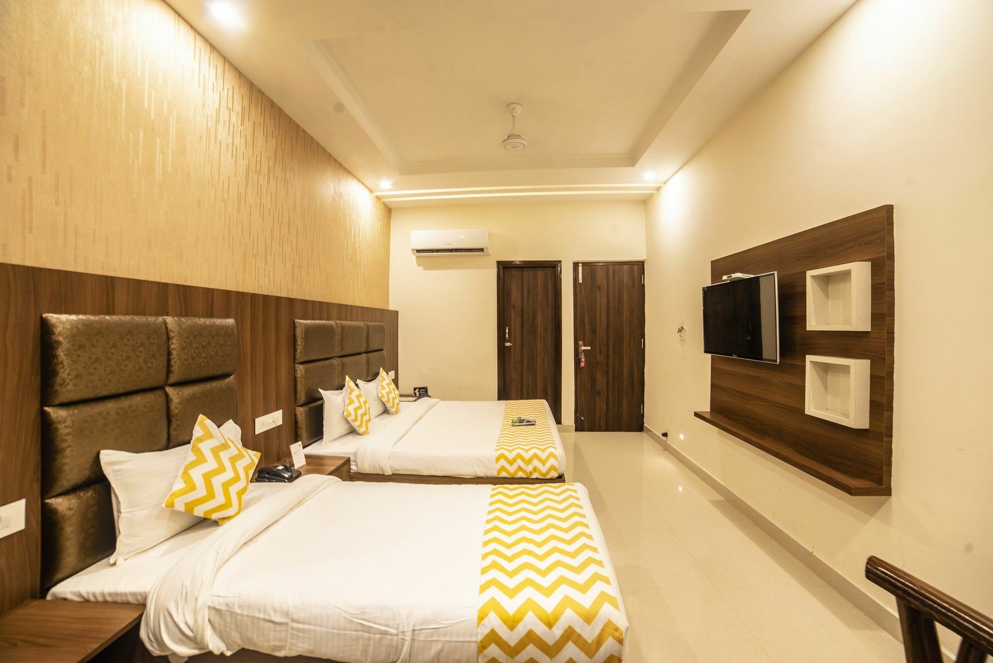 Fabhotel Royal Villa Hussainpura Chowk Amritsar Exterior photo